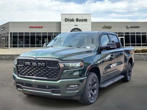 New 2026 RAM 1500 4x4 Crew Cab image 2