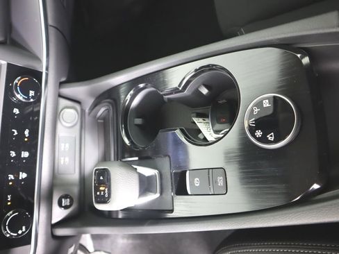 New 2026 Nissan Rogue S image 14