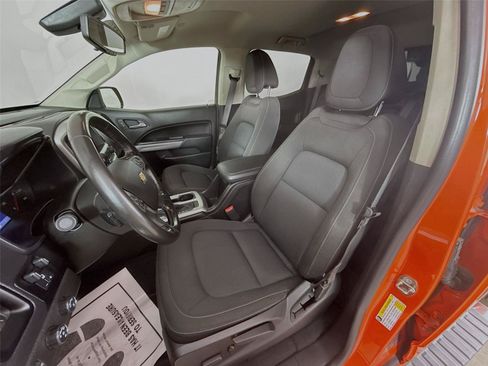 Used 2019 Chevrolet Colorado LT w/ LT Convenience Package AWD/4WD image 5