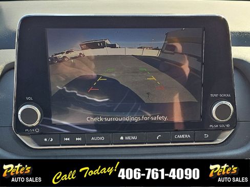 Used 2025 Nissan Rogue SV image 31