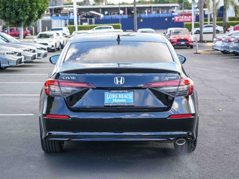 Certified 2025 Honda Civic Sport image 8