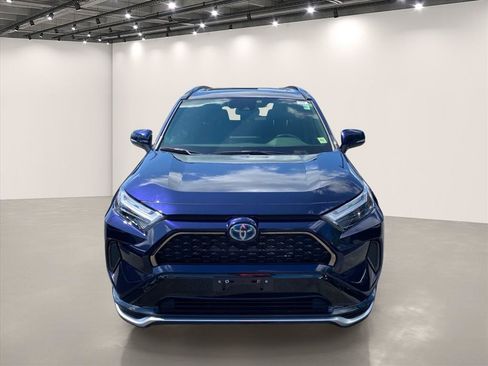 Used 2024 Toyota RAV4 SE w/ Weather & Moonroof Package AWD/4WD image 2