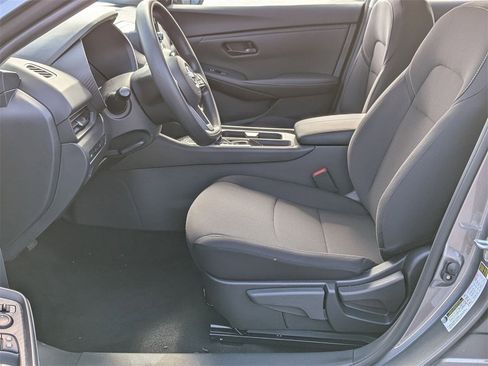 New 2025 Nissan Sentra S image 10