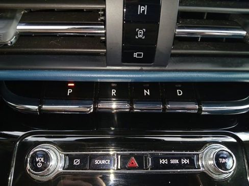 Used 2020 Lincoln Corsair Reserve image 34