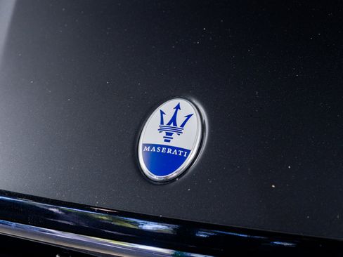 Used 2022 Maserati Levante GT image 28