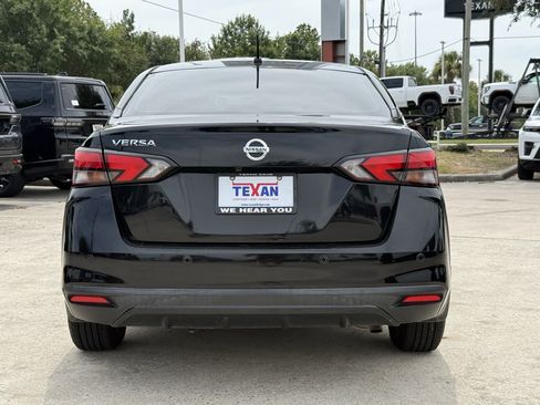 Used 2020 Nissan Versa S FWD image 6