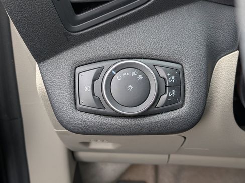 Used 2015 Ford Escape SE w/ Equipment Group 201A image 21