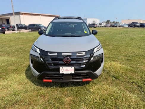Certified 2026 Nissan Rogue SV w/ Rock Creek Premium Package AWD/4WD image 2