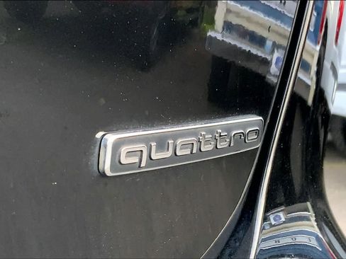 Used 2024 Audi Q4 e-tron Premium AWD/4WD image 7