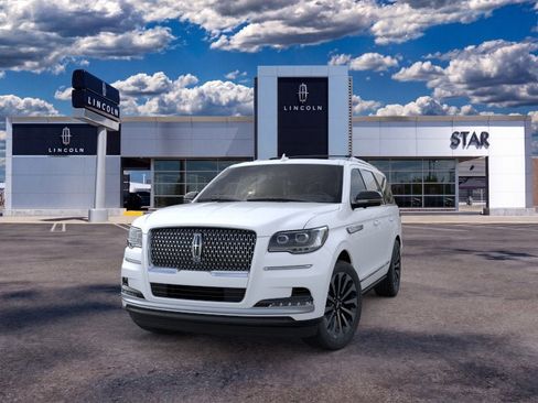 New 2023 Lincoln Navigator Reserve AWD/4WD image 2
