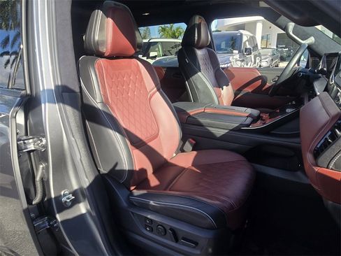 Certified 2025 INFINITI QX80 Autograph w/ Autograph Exterior Package image 20