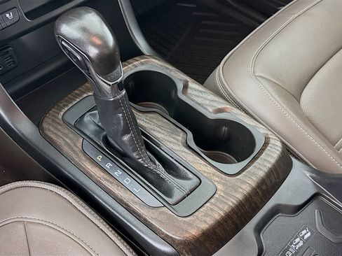 Used 2022 GMC Canyon Denali AWD/4WD image 19