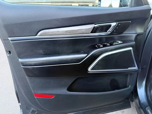 Used 2020 Kia Telluride SX w/ SX Prestige Package image 13