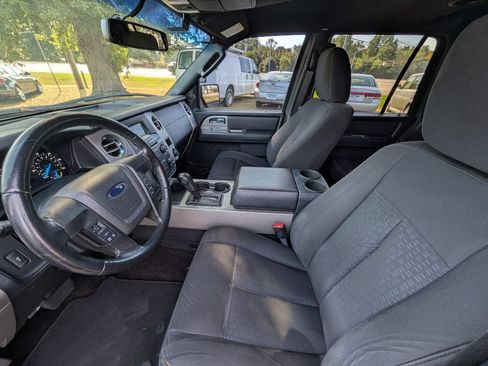 Used 2016 Ford Expedition XLT AWD/4WD image 7