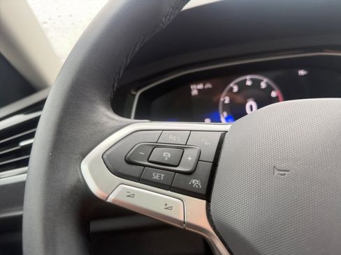 Used 2024 Volkswagen Jetta SE w/ Panoramic Sunroof Package FWD image 29