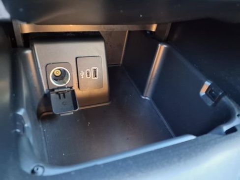 Used 2025 Ford Explorer ST-Line w/ ST-Line Street Pack AWD/4WD image 63