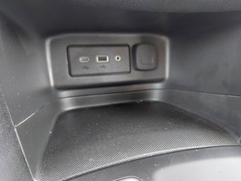 Used 2020 Chevrolet Equinox LT image 25
