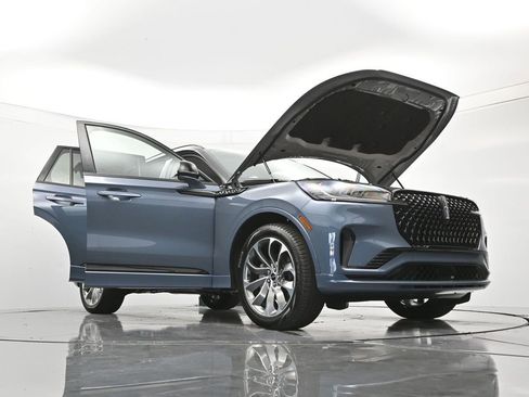New 2026 Lincoln Aviator 2WD w/ Jet Appearance Package image 49