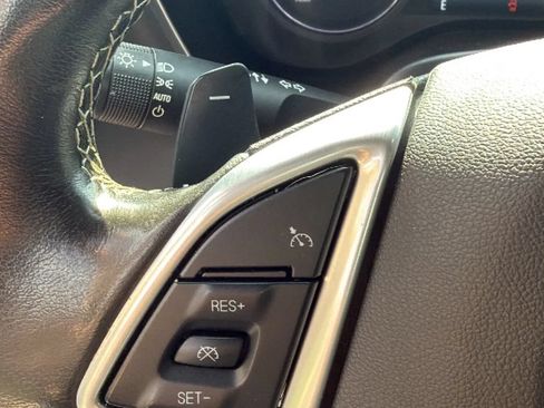 Used 2018 Chevrolet Camaro LT RWD image 15