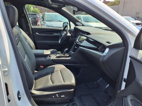 Certified 2023 Cadillac XT6 Premium Luxury AWD/4WD image 37