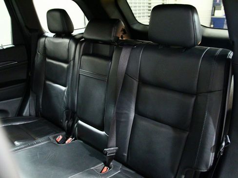 Used 2018 Jeep Grand Cherokee Limited image 29