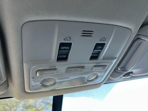 Used 2014 Toyota RAV4 XLE image 28