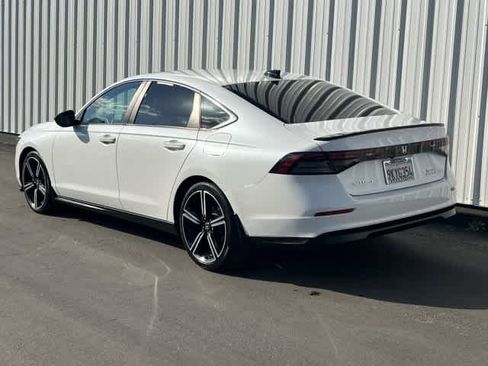 Used 2024 Honda Accord Sport image 4