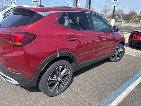 Used 2020 Buick Encore GX Select AWD/4WD image 3