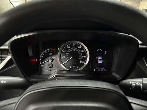 Used 2022 Toyota Corolla LE FWD image 30