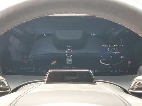 Certified 2025 Lincoln Aviator Reserve w/ Equipment Group 201A AWD/4WD image 15