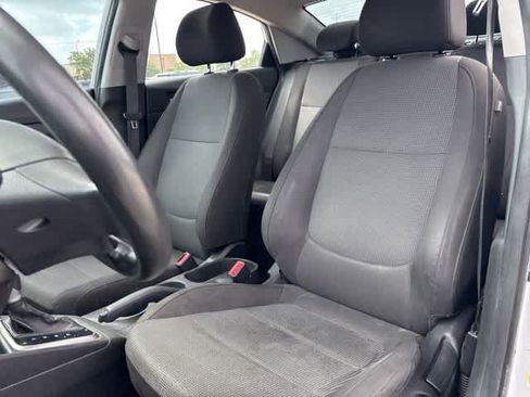 Used 2020 Hyundai Accent SE FWD image 22