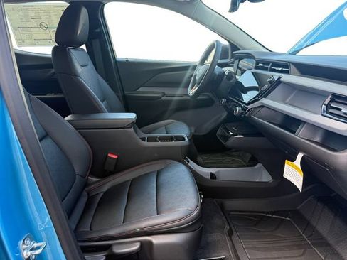 Used 2027 Chevrolet Bolt RS w/ Technology Package FWD image 14