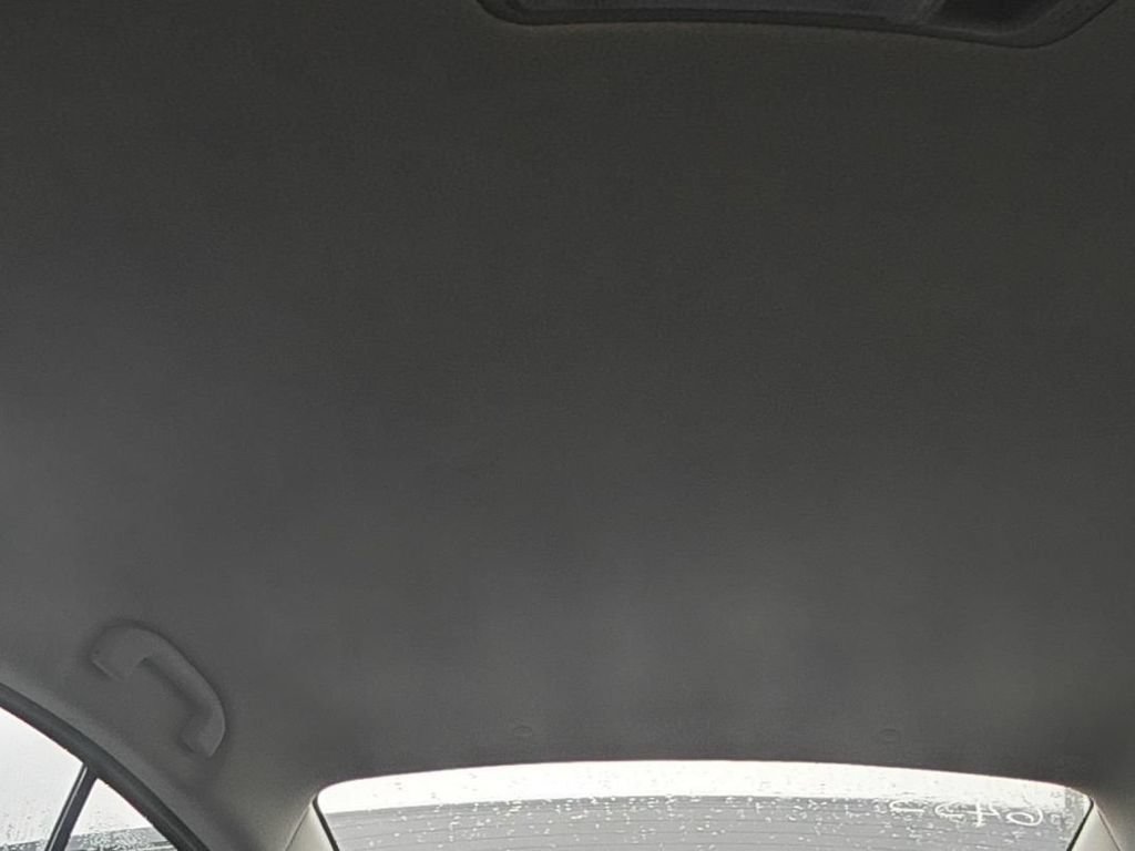 Used 2025 Nissan Versa SV FWD image 17