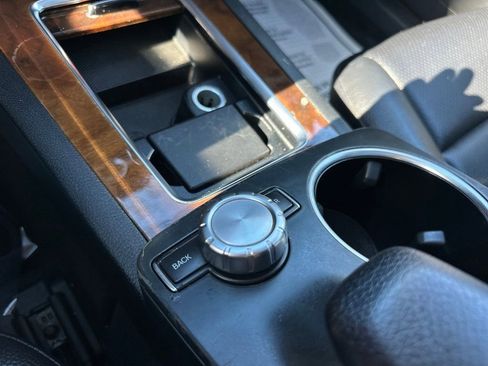 Used 2013 Mercedes-Benz GLK 350 4MATIC image 29