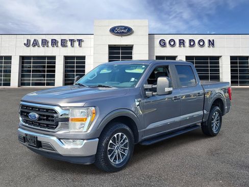 Certified 2021 Ford F150 XLT w/ Trailer Tow Package RWD image 2