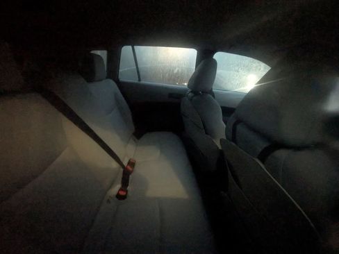 Certified 2024 Toyota Corolla Cross L image 9