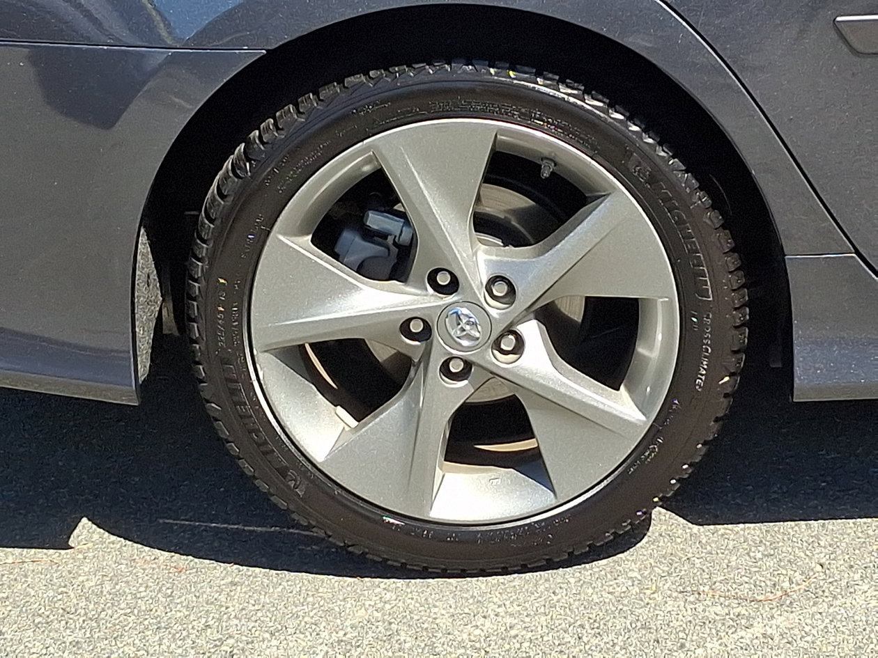 Used 2012 Toyota Camry SE w/ Leather Pkg FWD image 8