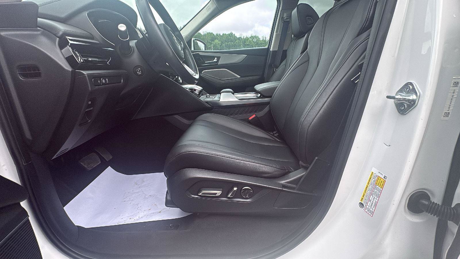 Used 2023 Acura MDX SH-AWD image 22