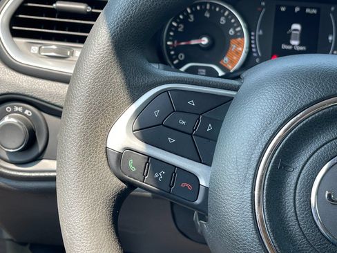 Used 2020 Jeep Renegade Sport FWD image 26