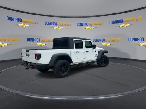 Used 2021 Jeep Gladiator Mojave AWD/4WD image 11