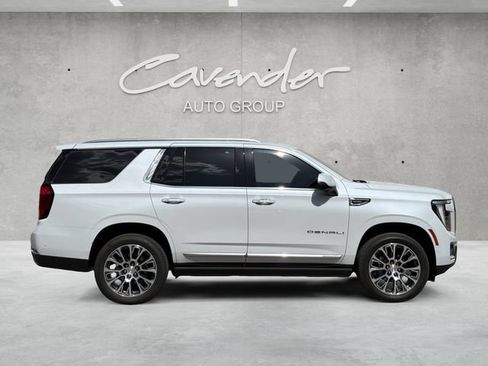 Used 2026 GMC Yukon Denali w/ Denali Reserve Package AWD/4WD image 17
