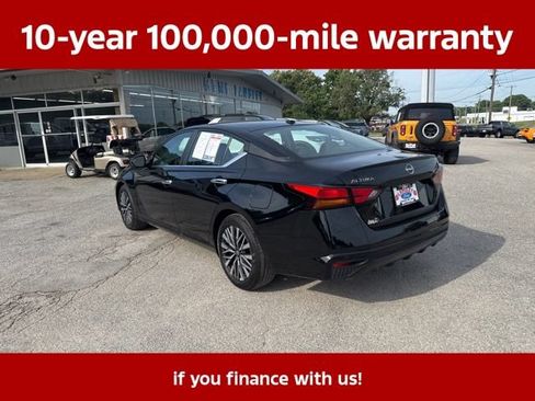 Used 2025 Nissan Altima 2.5 SV FWD image 27