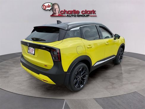 New 2026 Nissan Kicks SR image 6