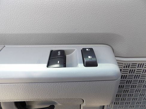 Used 2023 Ford E-450 and Econoline 450 Super Duty w/ Power Windows & Locks Group RWD image 14