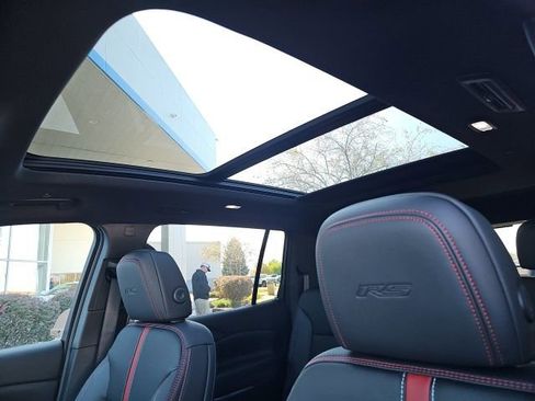 New 2026 Chevrolet Traverse RS w/ LPO, Floor Liner Package image 22