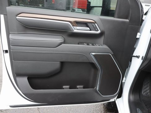 Used 2025 Chevrolet Silverado 2500 LT w/ All Star Edition image 19