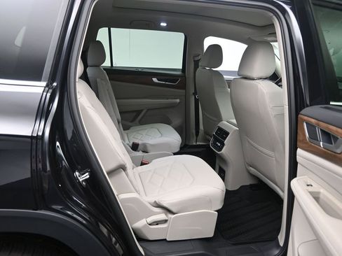 New 2026 Volkswagen Atlas SE FWD image 26