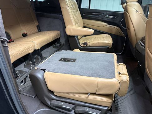 Used 2021 Cadillac Escalade ESV Sport w/ Driver Assist Tech Package image 37