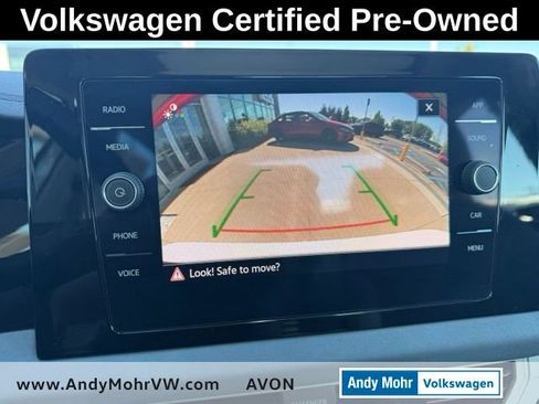 Used 2025 Volkswagen Jetta SE w/ Sunroof Package FWD image 23