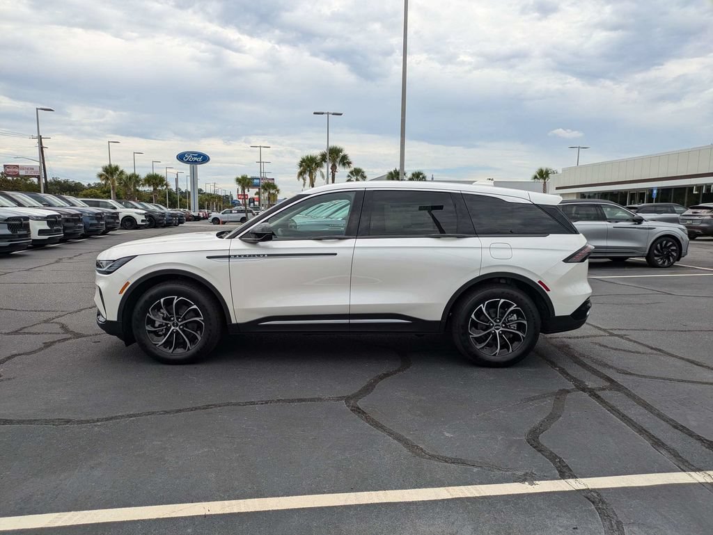 New 2026 Lincoln Nautilus Premier AWD/4WD image 7